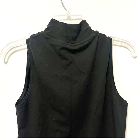🍭 3/$30 Athleta black sleeveless minimal chic mock turtleneck - Picture 6 of 15